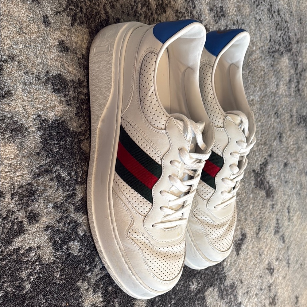 Gucci White Sneakers with Blue and Green Stripes